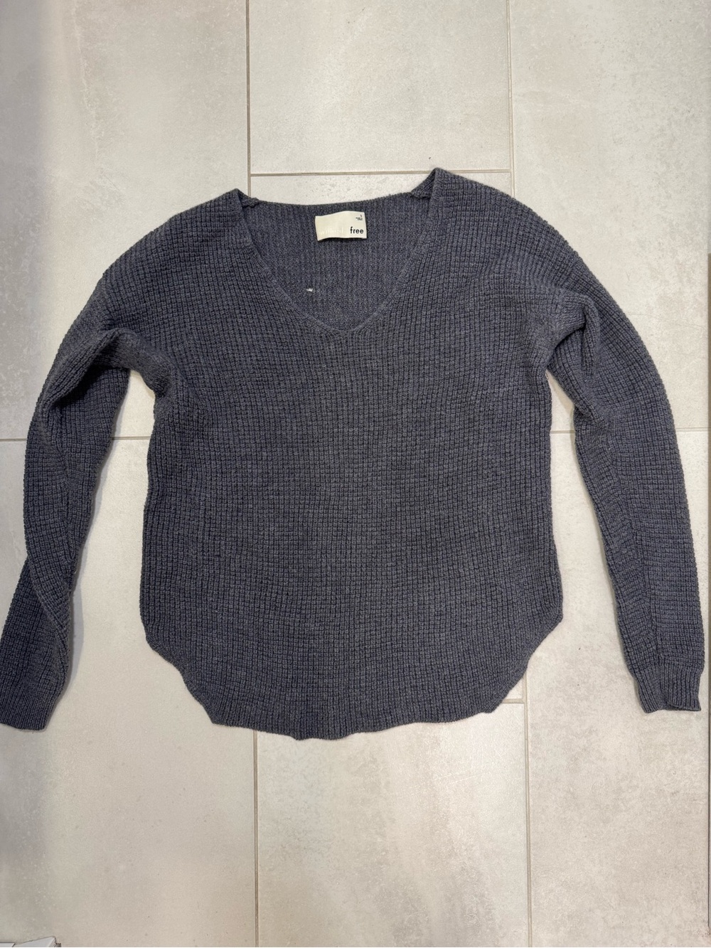 Aritzia Women's Charcoal V-Neck Knit Sweater